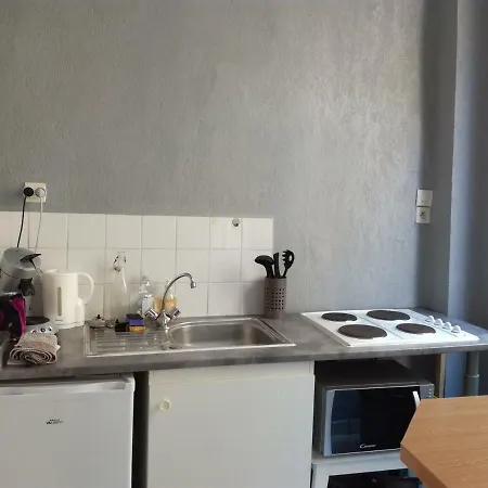 T1 Opera Apartment